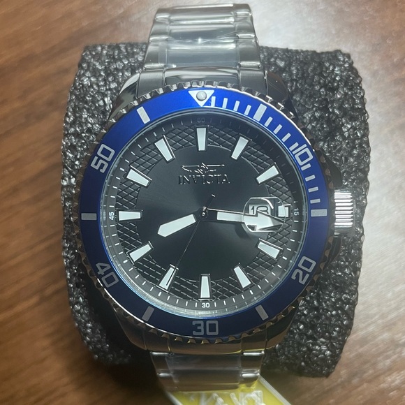 *Brand New* Invicta Diver Watch - Picture 2 of 5